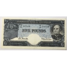 AUSTRALIA 1960 . FIVE 5 POUNDS BANKNOTE . COOMBS/WILSON . LAST PREFIX TD09